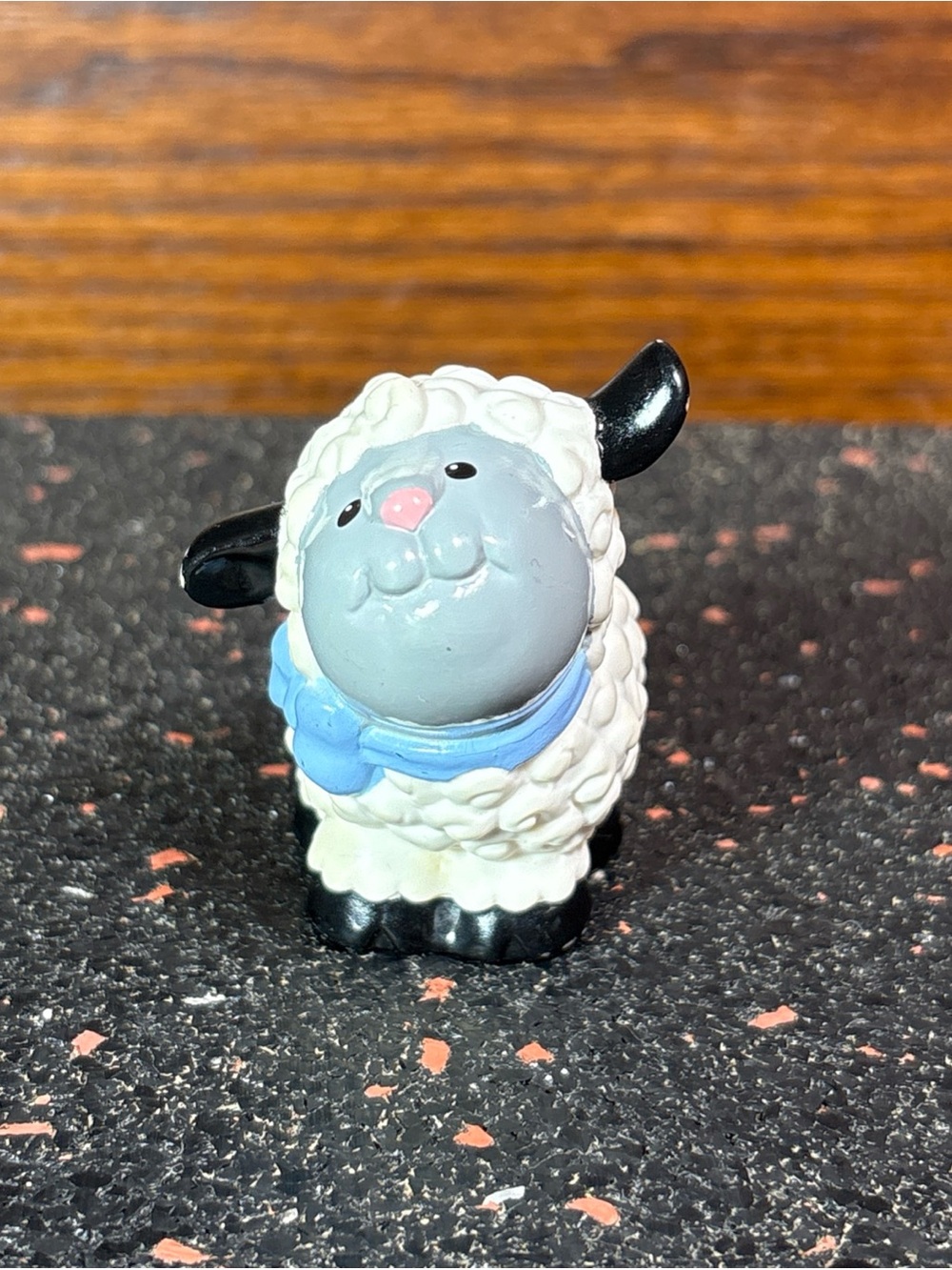 Fisher Price Little People Farm Barn Manger Stable Nativity Sheep Blue Ribbon